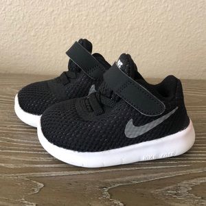 Baby Nike Shoes size 3